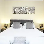 The Lochend Two Bedroom Residence