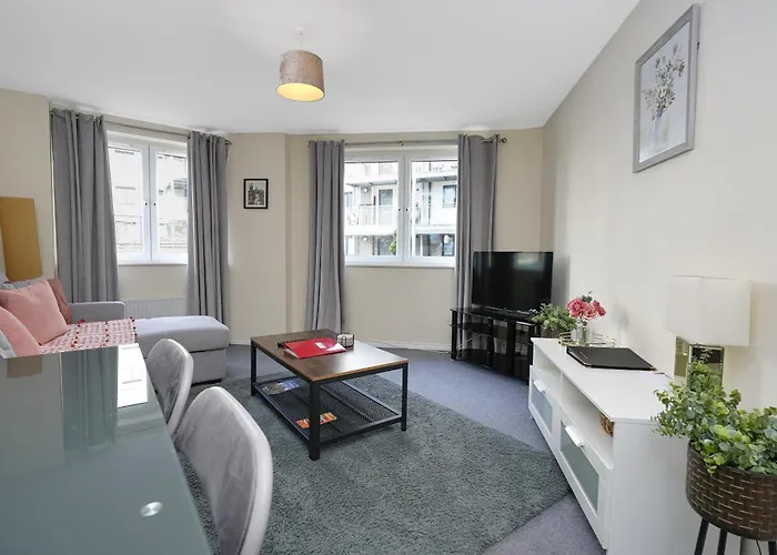 The Lochend Two Bedroom Residence