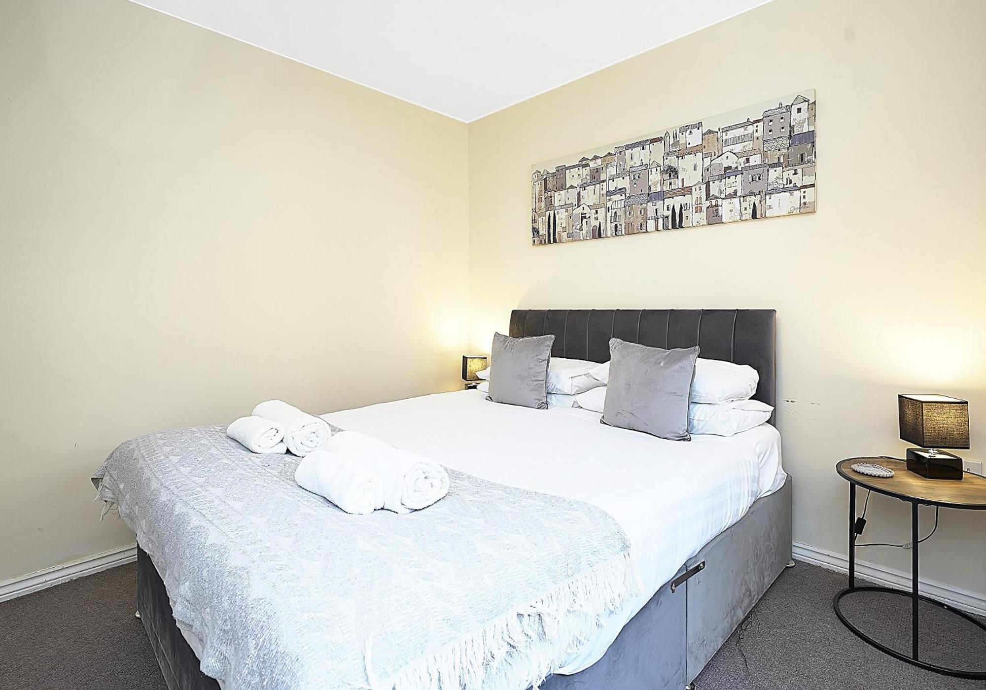 The Lochend Two Bedroom Edinburgh