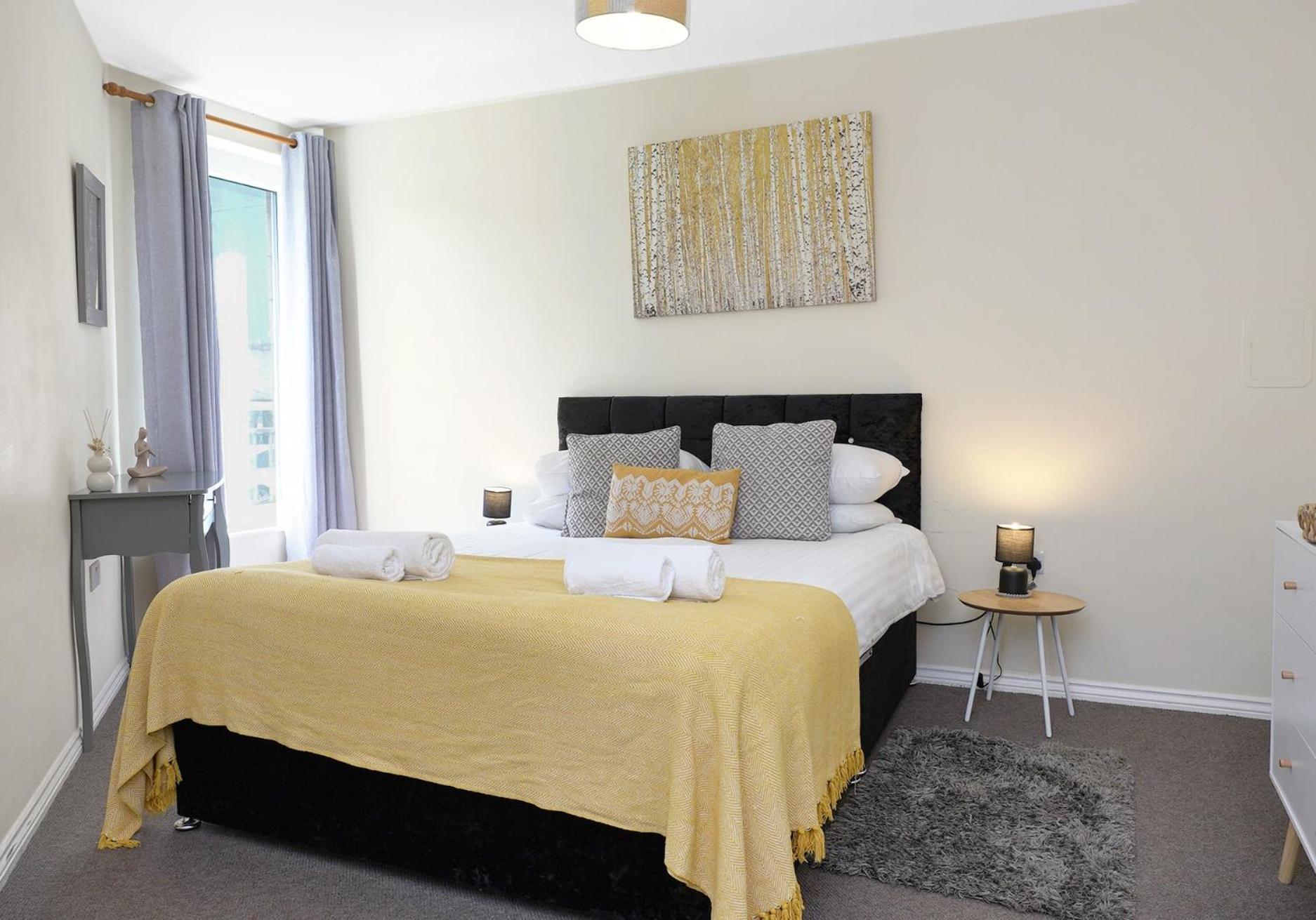 The Lochend Two Bedroom *