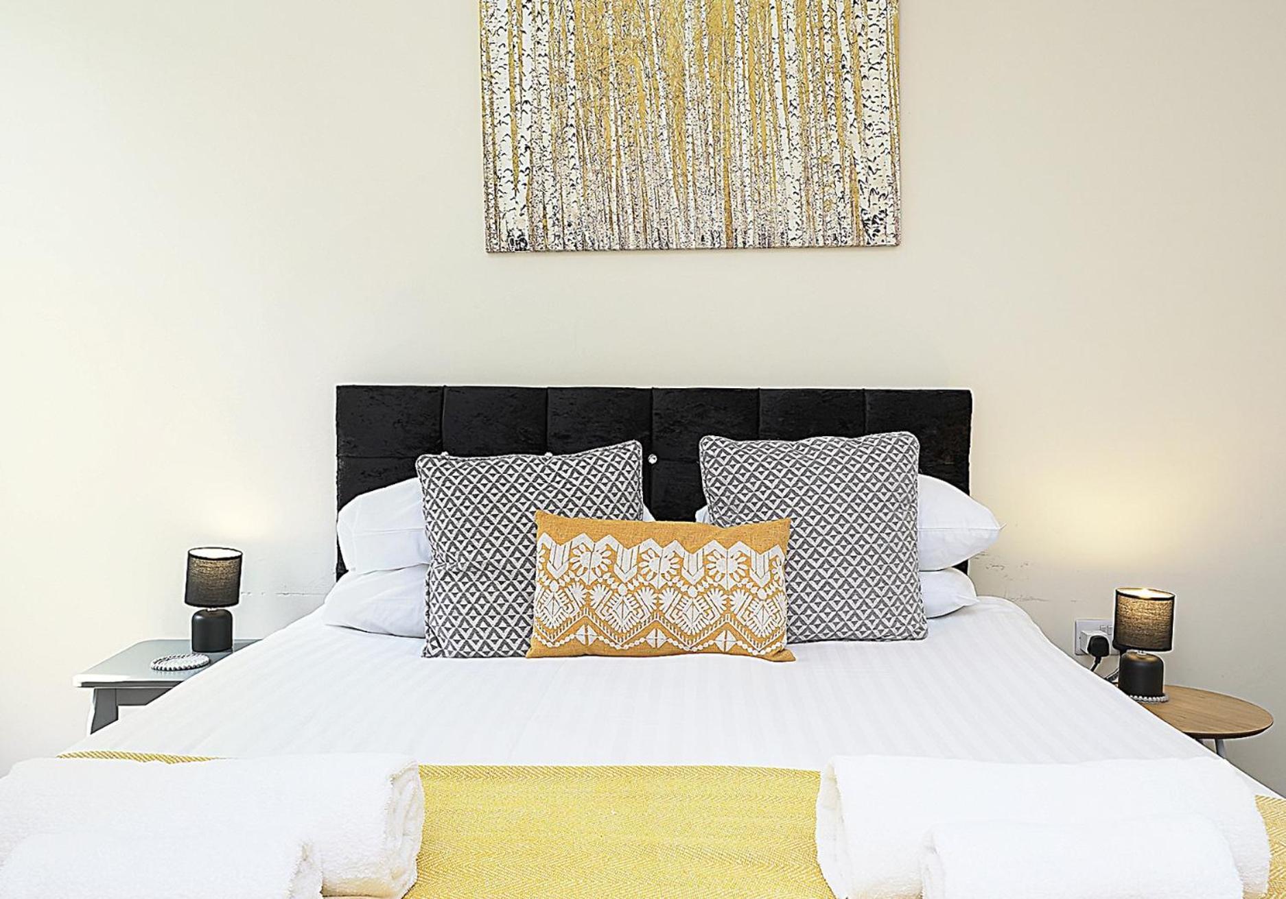 The Lochend Two Bedroom Edinburgh